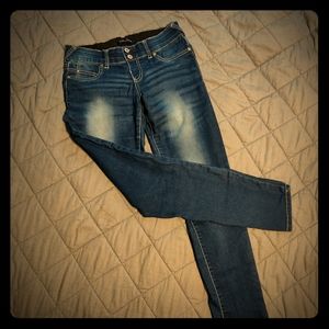 Ariya Jeans